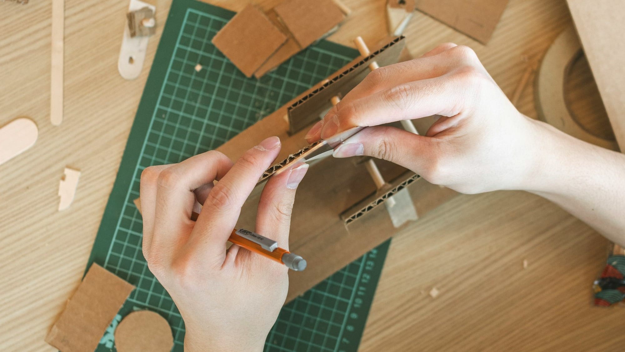 The Ultimate Guide to Paper Scoring Creasers