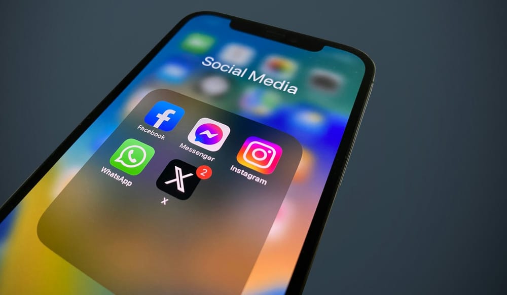 Meta, Microsoft, and X team up against Apple's App Store plans post image