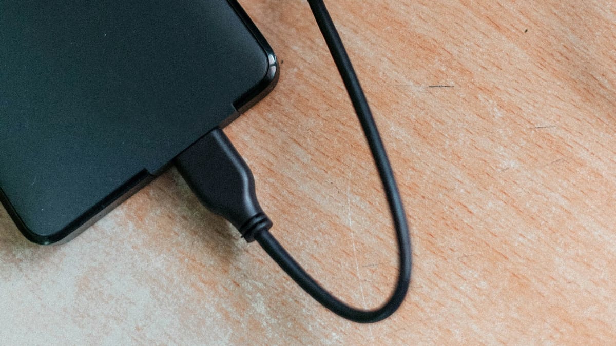 How to Recover Lost Data from Hard Drives and USBs Post feature image