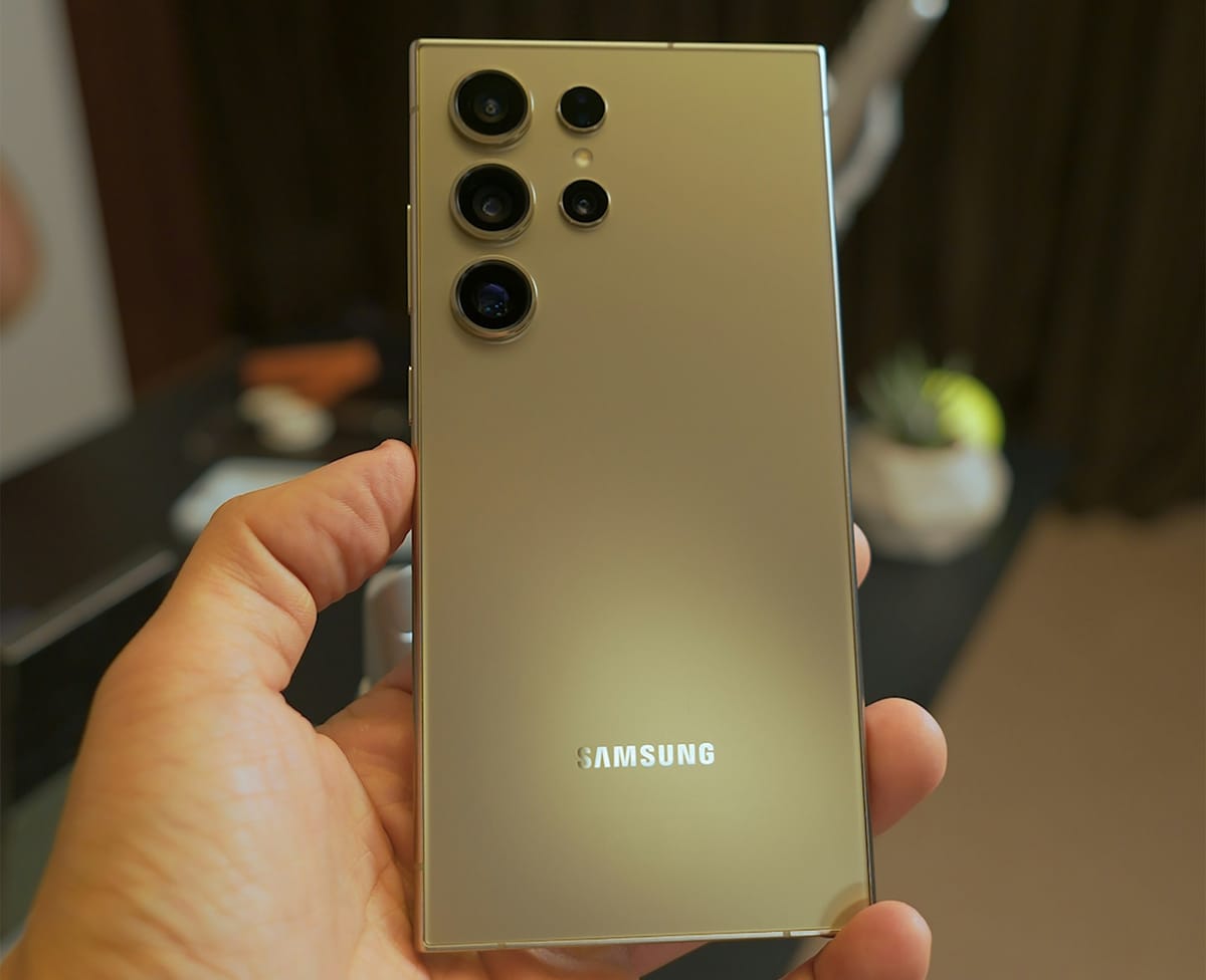 Samsung Galaxy S24 Series: AI Innovations and Unmatched Performance Post feature image