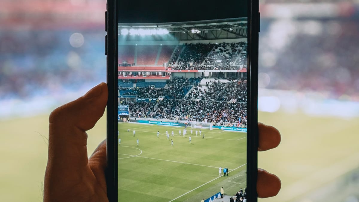 Social Media Integration in FIFA: Connecting Players and Fans Globally Post feature image