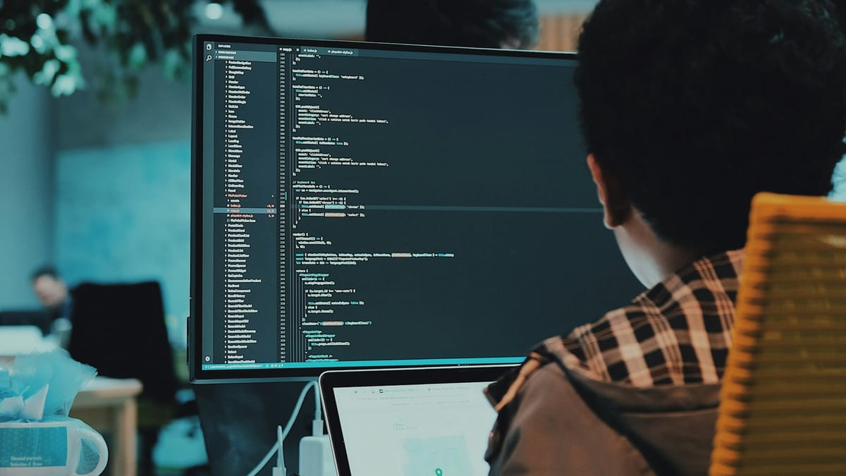 INFOGRAPHIC: 5 cybersecurity jobs with salary data in selected countries Post feature image