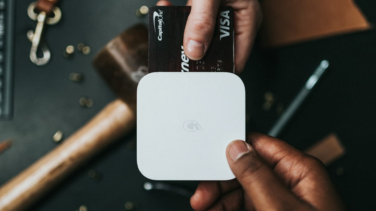 MoMo PSB Lost 2.5 Million Users in 2024 – What Went Wrong? Post feature image