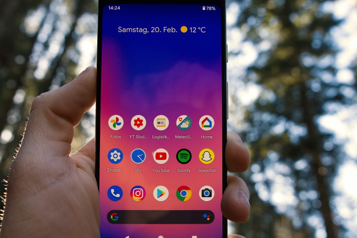 How to Switch between SIM cards on a Samsung phone Post feature image