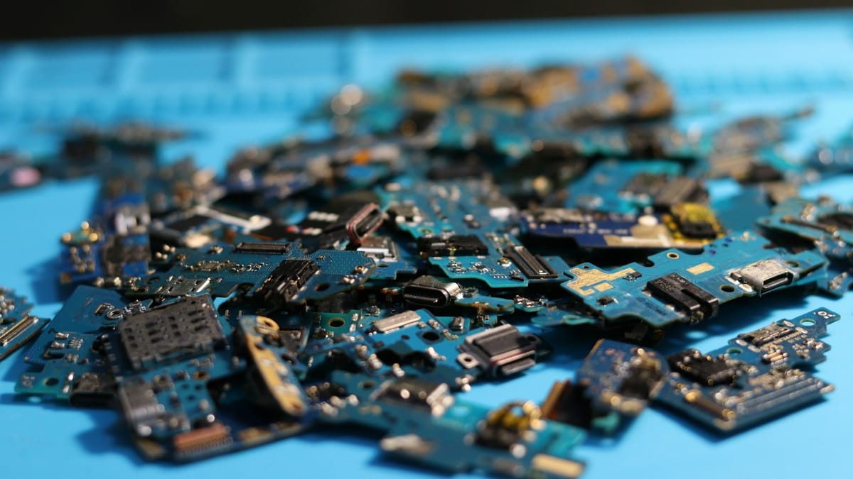 Netherlands seizes control of Chinese-owned chipmaker over security concerns Post feature image