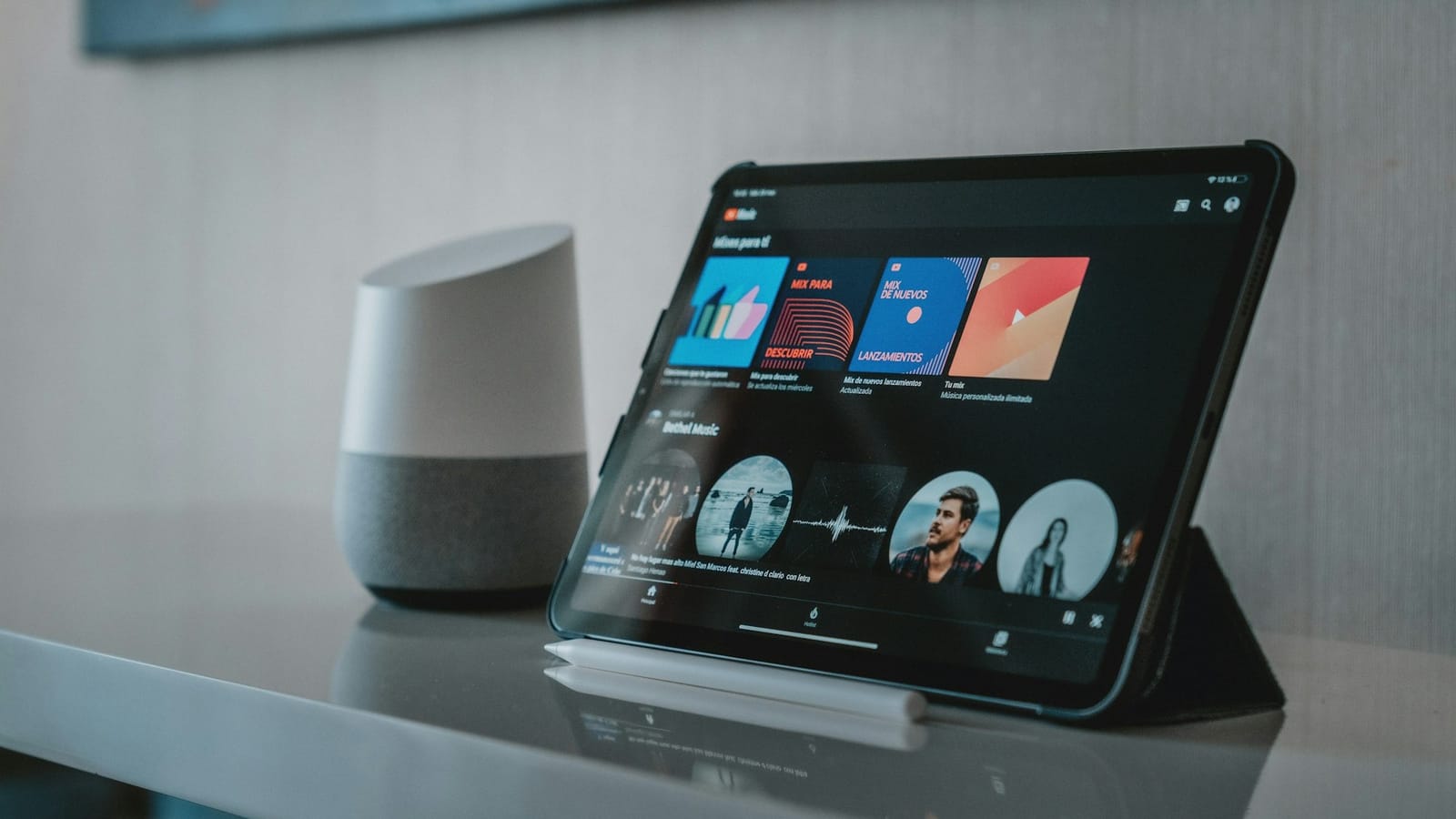 Google Starts Locking Song Lyrics Behind Paywall on YouTube Music’s Free Tier Post feature image