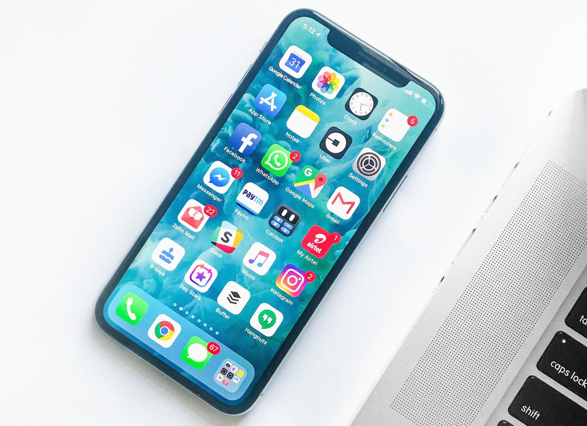 iOS shipments to grow by 1.1% in 2023, while Android shipments will decline by 6% Post image