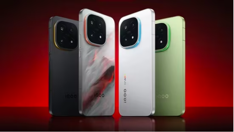 iQOO 15 Ultra to Launch in February With Built-In Fan, 144Hz Display and 7,000mAh Battery Post image