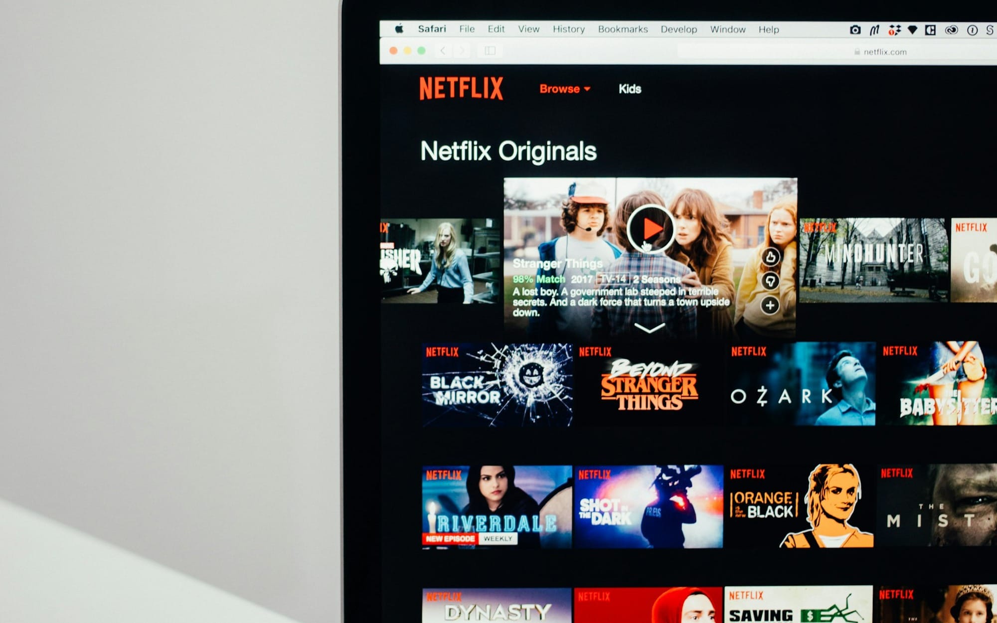 Netflix subscribers in Nigeria will now pay more to watch premium content Post feature image