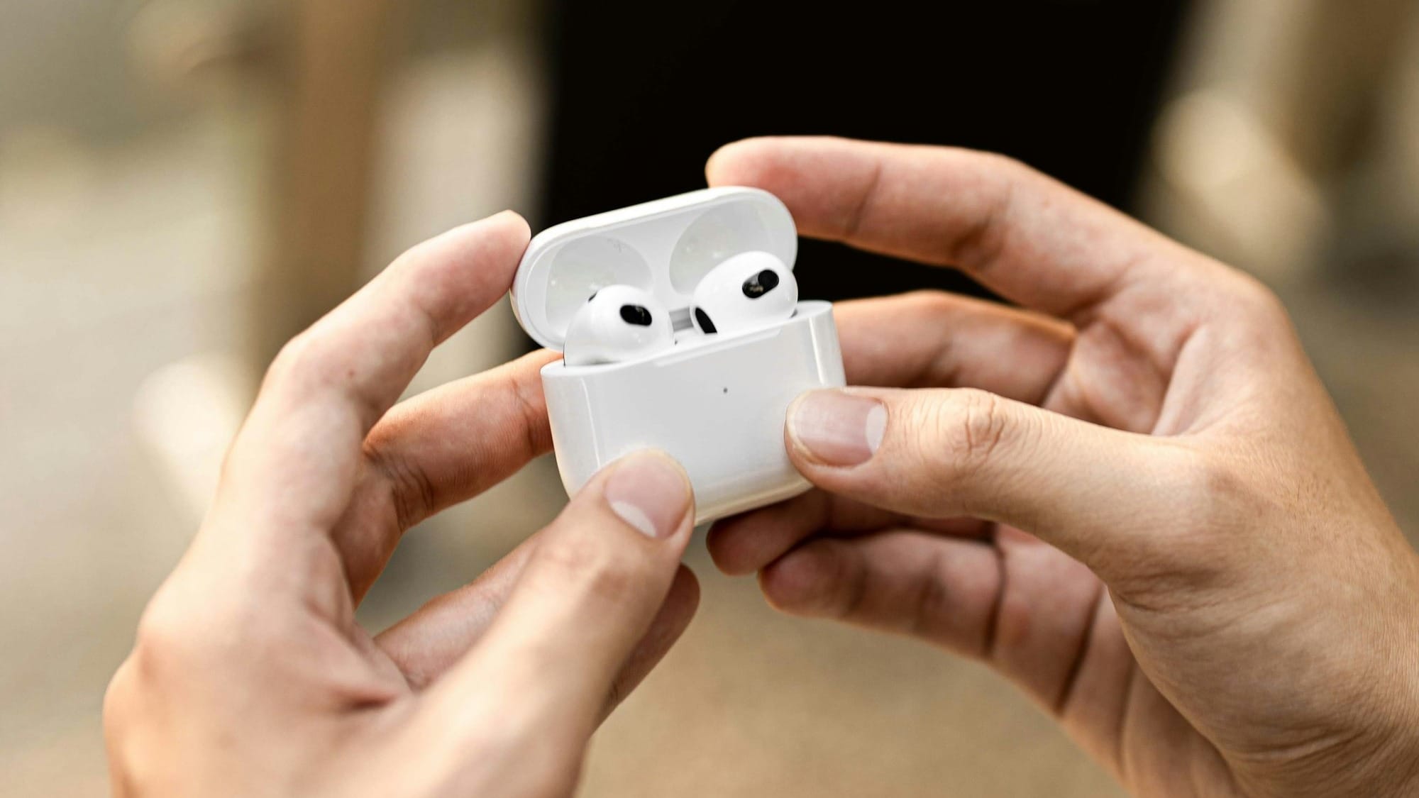 5 of the best headset and earbud deals on Prime Day 2024 Post image