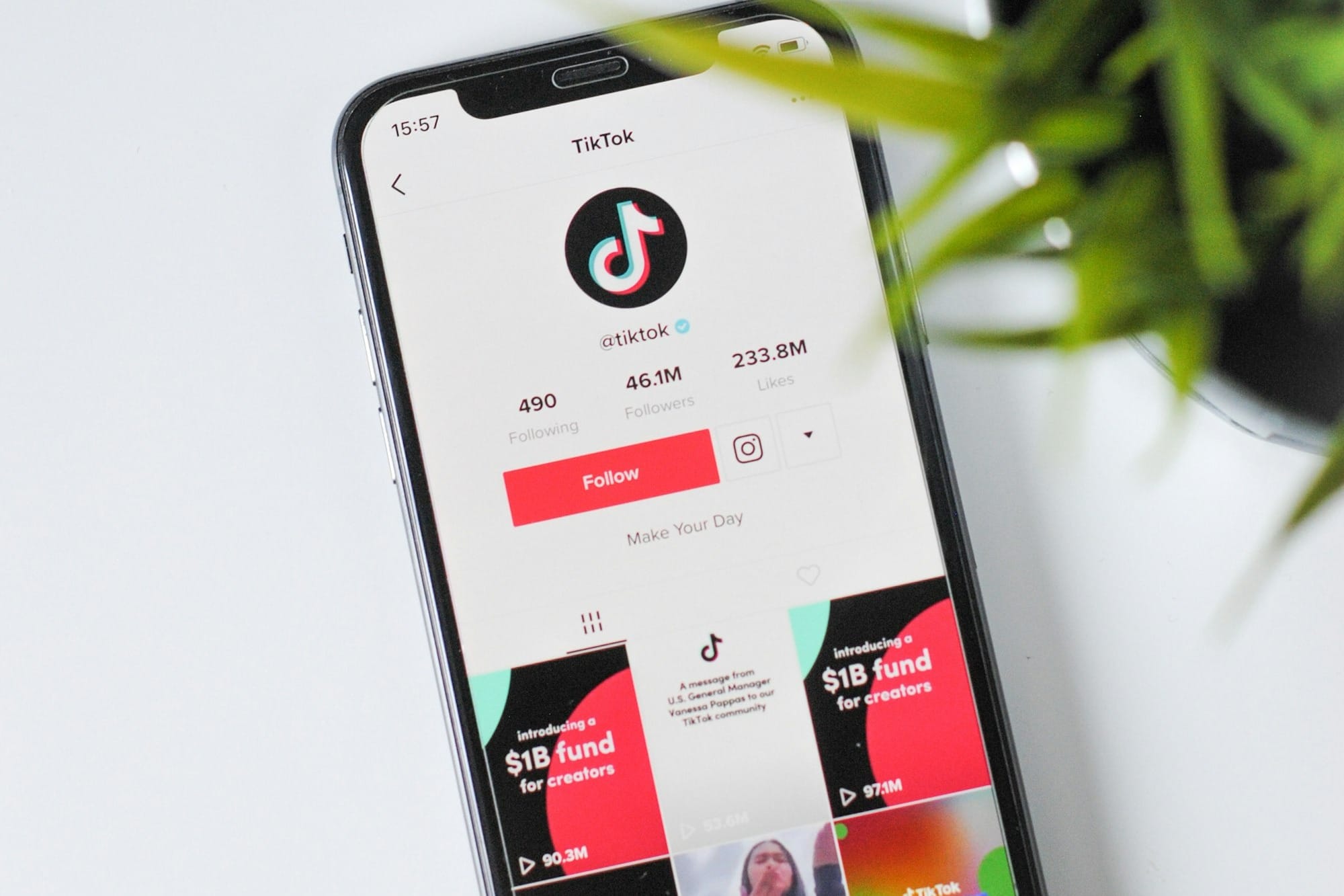TikTok now lets you share music and podcasts directly from Apple Music and Spotify Post image