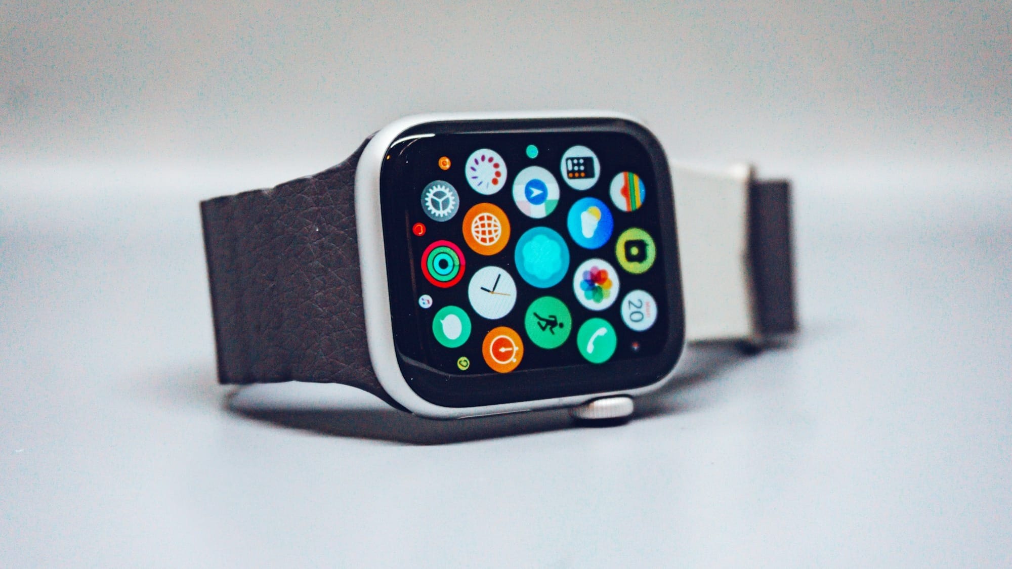 The Apple Watch may soon be able to see around it Post image