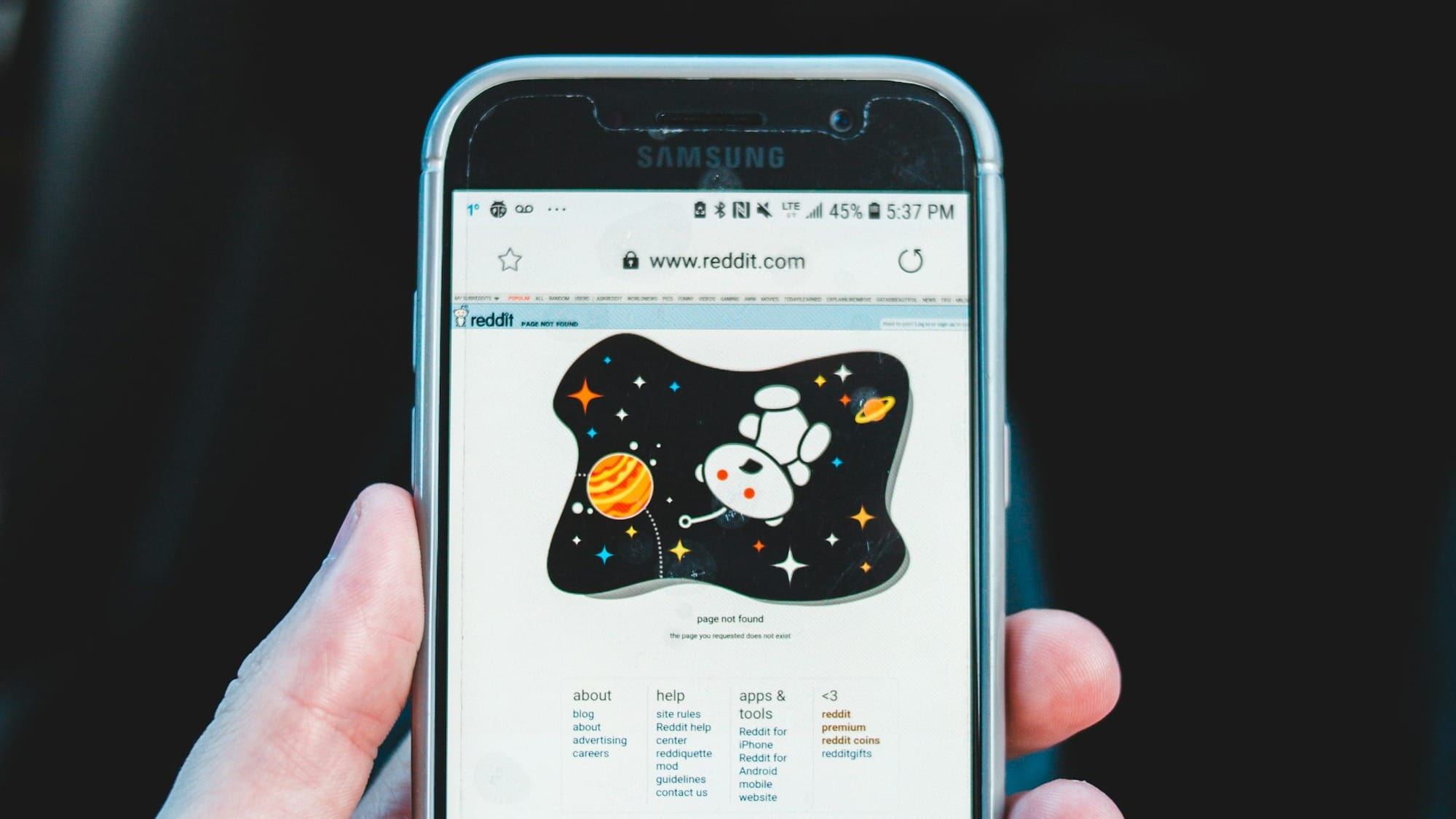 Reddit is suing Anthropic over AI training data Post image